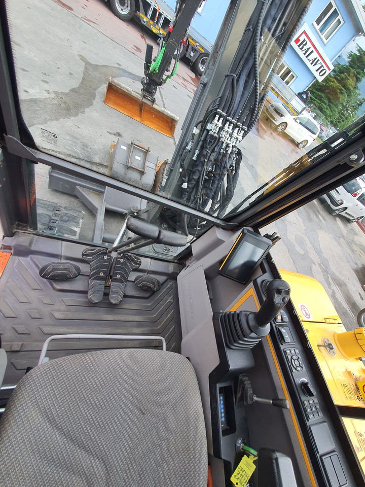 VOLVO EC60E leasing VOLVO EC60E: picture 28 VOLVO EC60E leasing VOLVO EC60E: picture 28