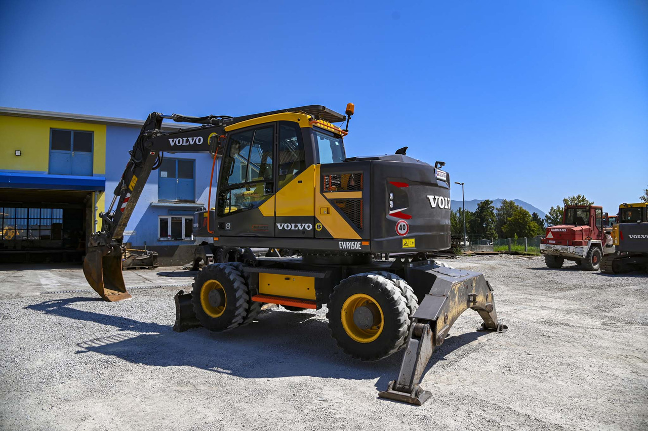 VOLVO EWR150E - Wheel loader: picture 4 VOLVO EWR150E - Wheel loader: picture 4