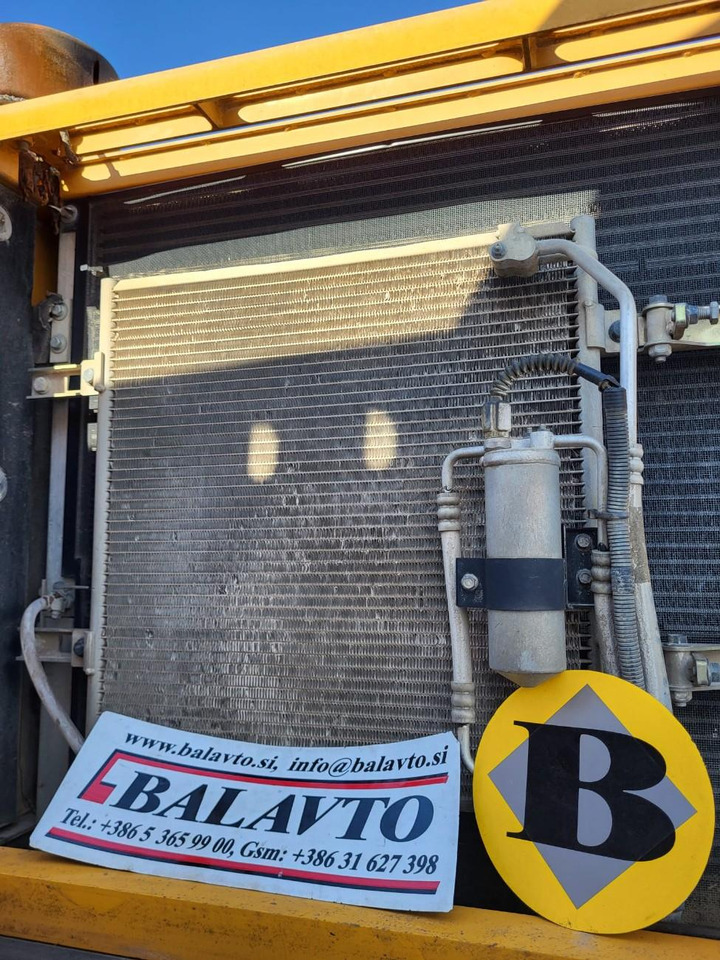 VOLVO radiator 14573686 - Radiator for Excavator: picture 3 VOLVO radiator 14573686 - Radiator for Excavator: picture 3