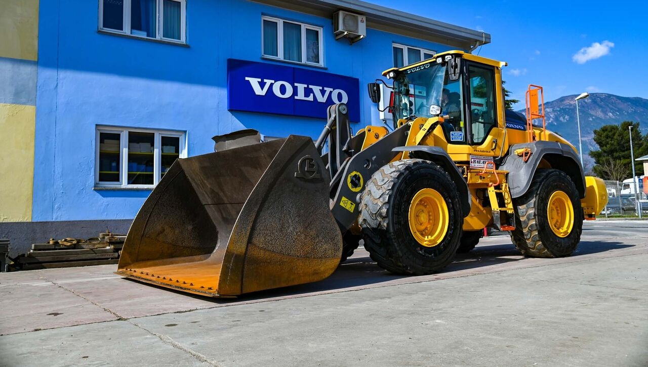 Volvo L120H - Wheel loader: picture 1 Volvo L120H - Wheel loader: picture 1