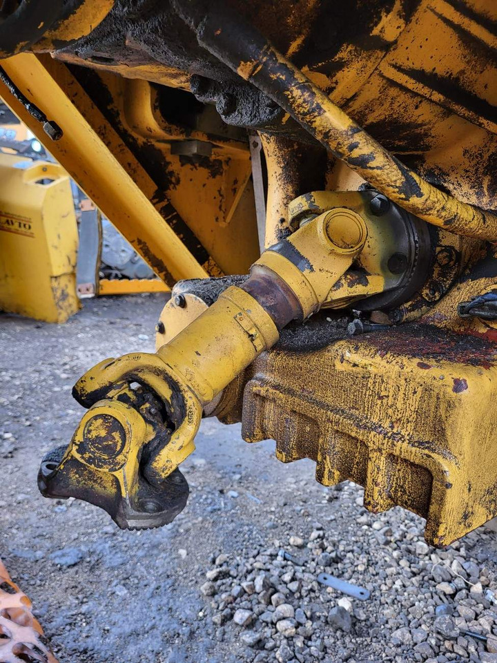 Volvo propeller shaft 11410847 - Propeller shaft for Loader: picture 1 Volvo propeller shaft 11410847 - Propeller shaft for Loader: picture 1