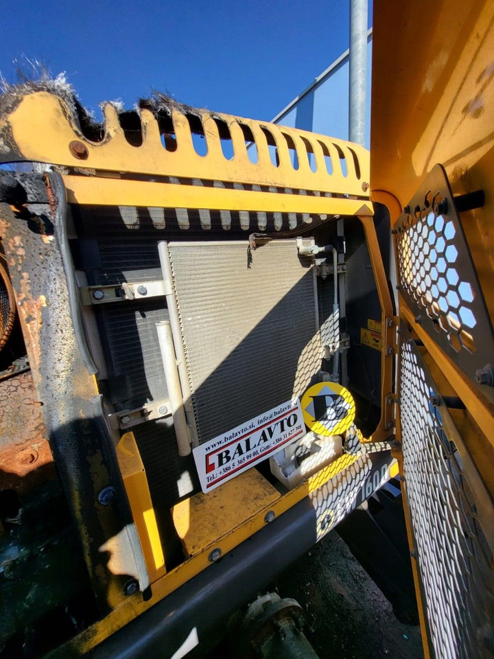 Volvo radiator 14614900 - Radiator for Excavator: picture 3 Volvo radiator 14614900 - Radiator for Excavator: picture 3