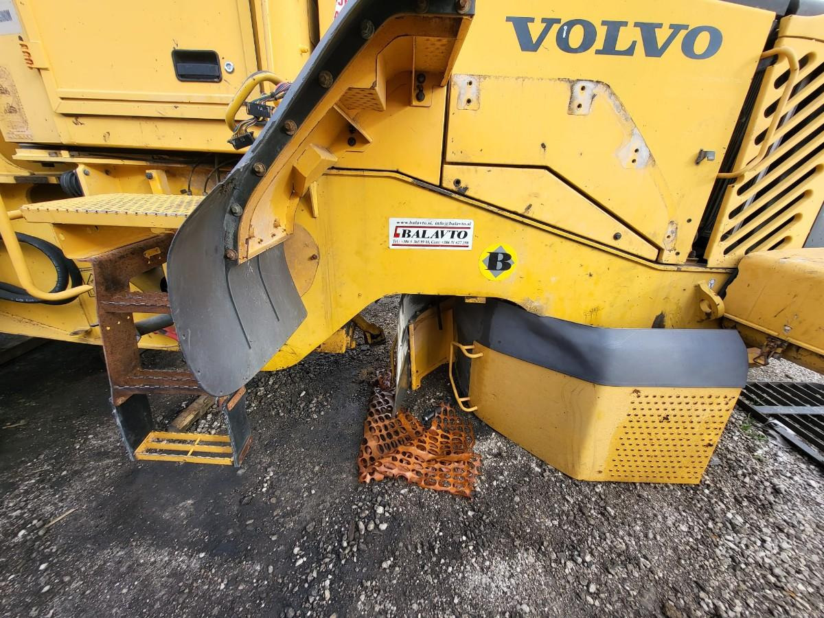 Volvo rear frame - Frame/ Chassis for Loader: picture 4 Volvo rear frame - Frame/ Chassis for Loader: picture 4