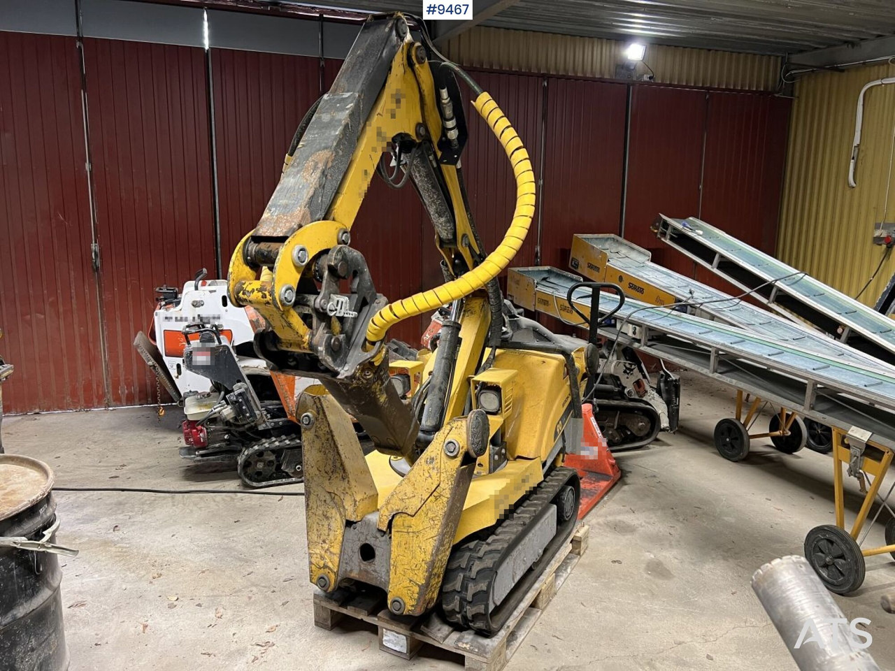 BROKK 90 Demolition / Forming robot - Construction machinery: picture 2 BROKK 90 Demolition / Forming robot - Construction machinery: picture 2
