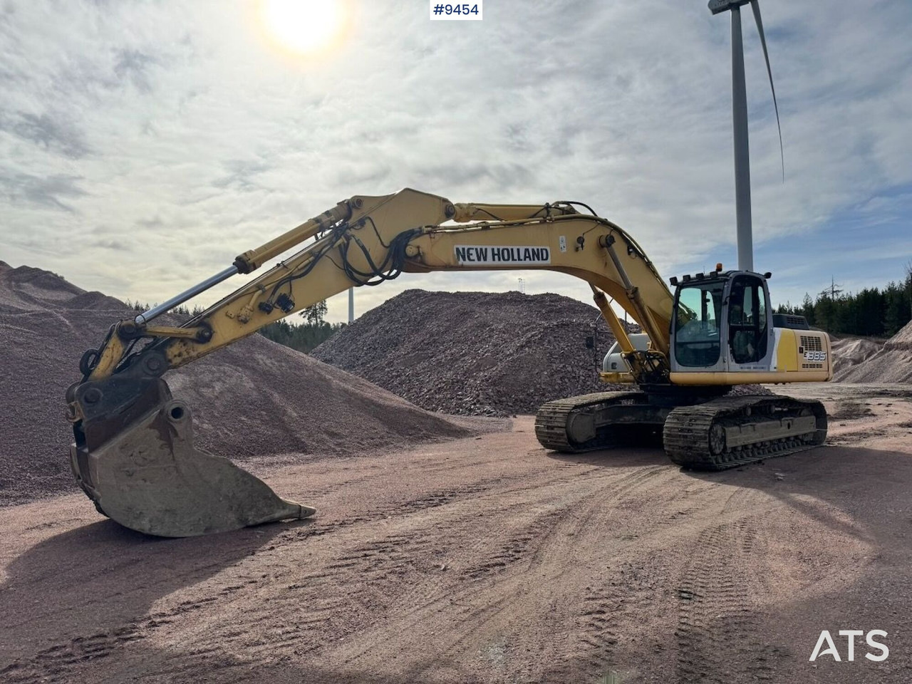 Excavator New Holland E385 - Crawler excavator: picture 2 Excavator New Holland E385 - Crawler excavator: picture 2