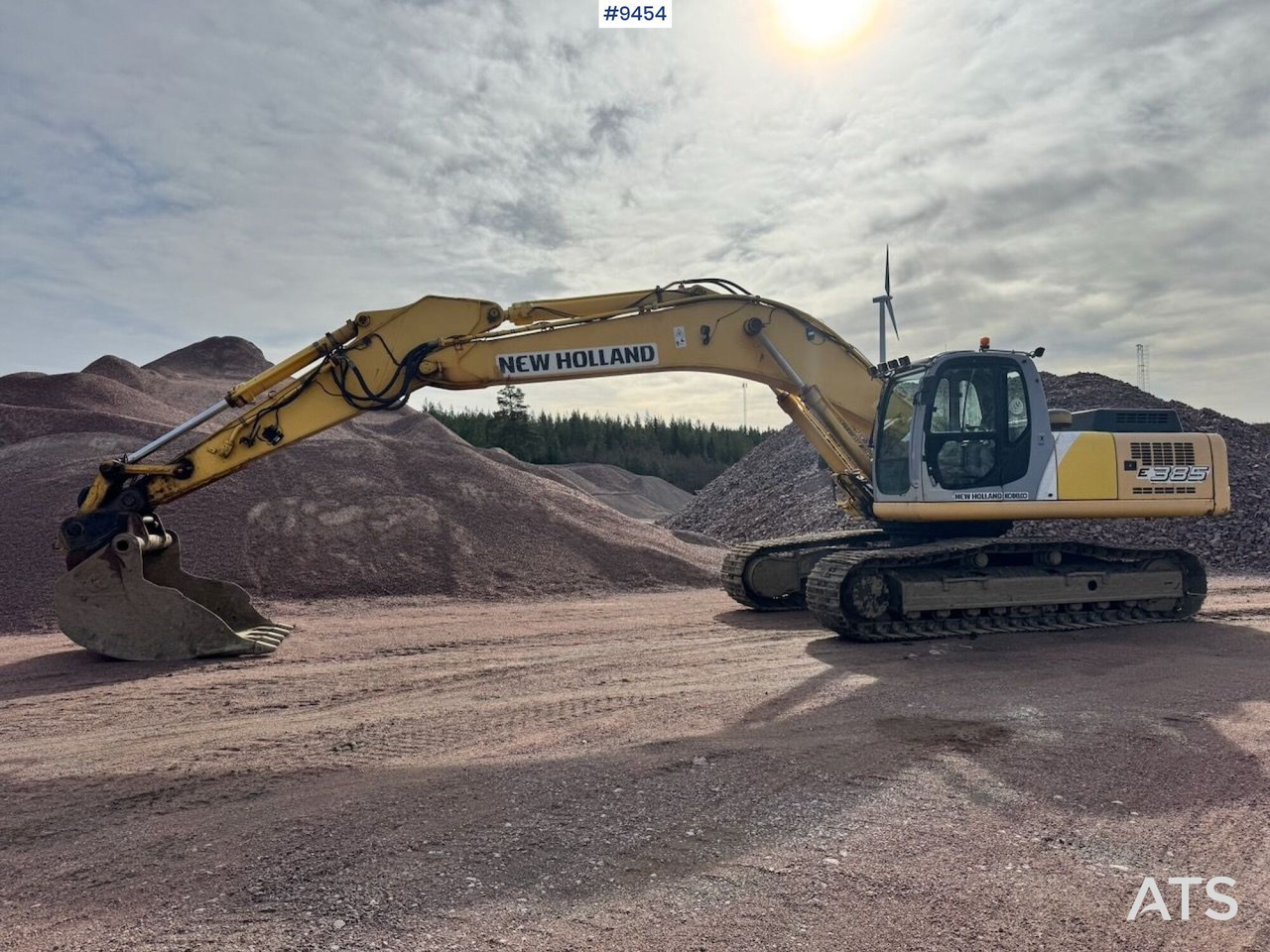 Excavator New Holland E385 - Crawler excavator: picture 3 Excavator New Holland E385 - Crawler excavator: picture 3