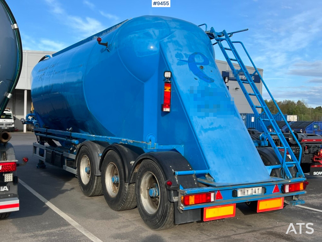 INTERCONSULT Bulk trailer - Silo semi-trailer: picture 2 INTERCONSULT Bulk trailer - Silo semi-trailer: picture 2