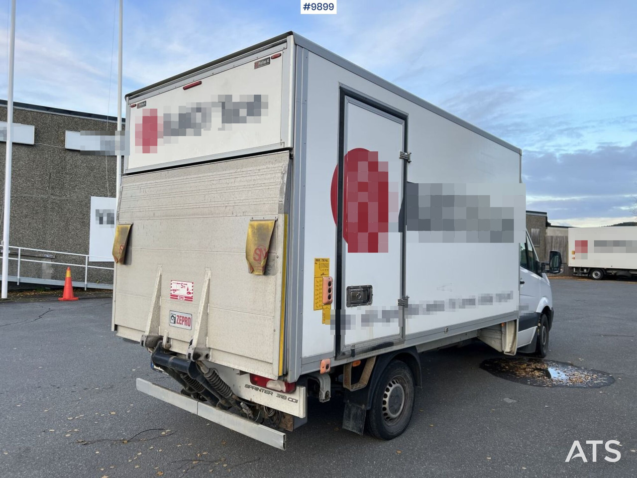 Mercedes Benz Sprinter Skåpbil med bakgavellyft - Closed box van: picture 3 Mercedes Benz Sprinter Skåpbil med bakgavellyft - Closed box van: picture 3