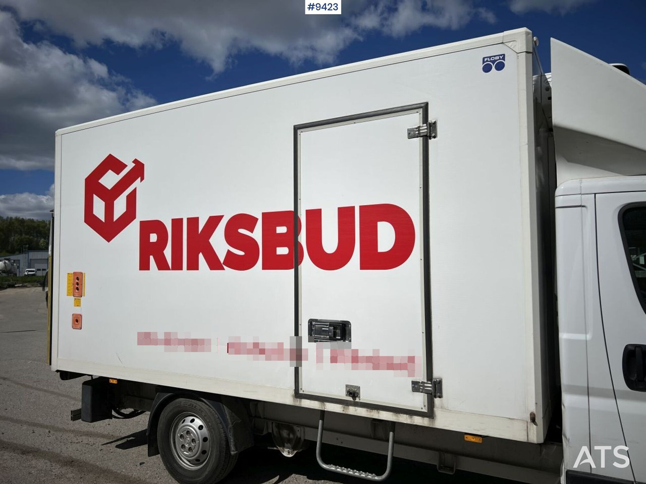 Box truck PEUGOT BOXER Box Truck with refrigeration unit and Tail Lift: picture 14