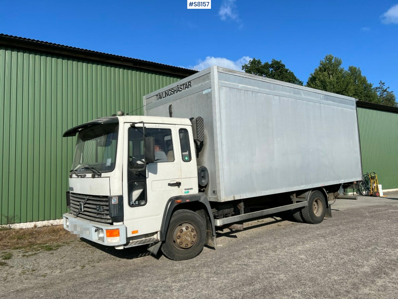 Rebuild boxtruck Volvo FL 608 to a horsetruck - SEE VIDEO - Horse truck: picture 2 Rebuild boxtruck Volvo FL 608 to a horsetruck - SEE VIDEO - Horse truck: picture 2