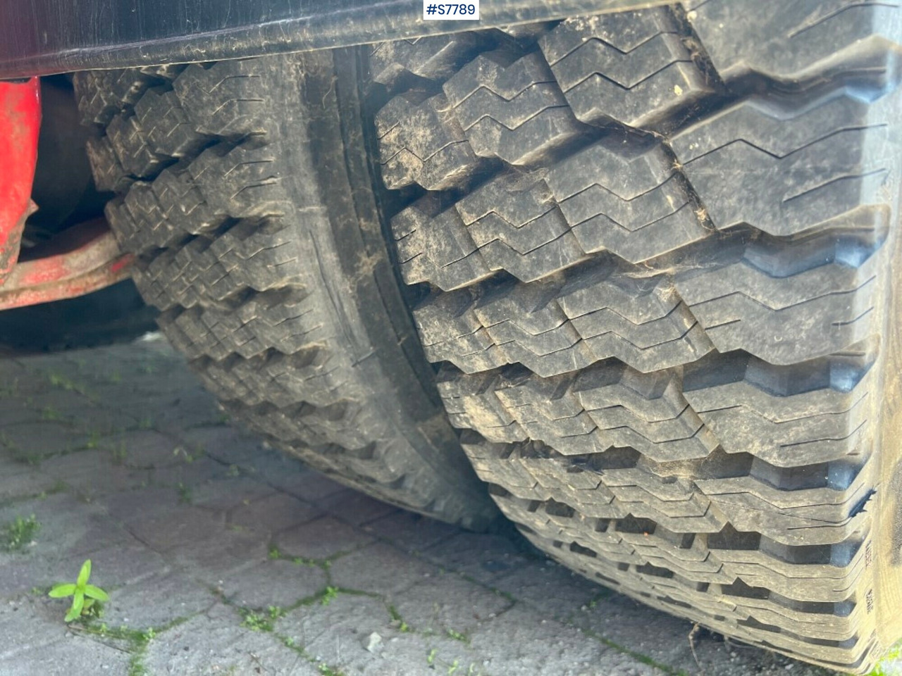 Tow truck with suspension device SCANIA R144 6X4 - Tow truck: picture 3 Tow truck with suspension device SCANIA R144 6X4 - Tow truck: picture 3