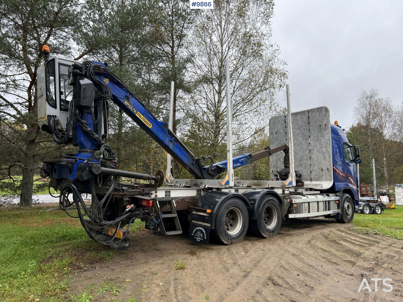 Timber truck Volvo FH D13 Timber truck with Palfinger M110 crane: picture 8