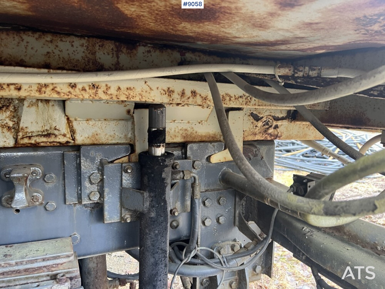 Cab chassis truck Volvo FH16 470 6X4 Laxo - REPOBJEKT: picture 14