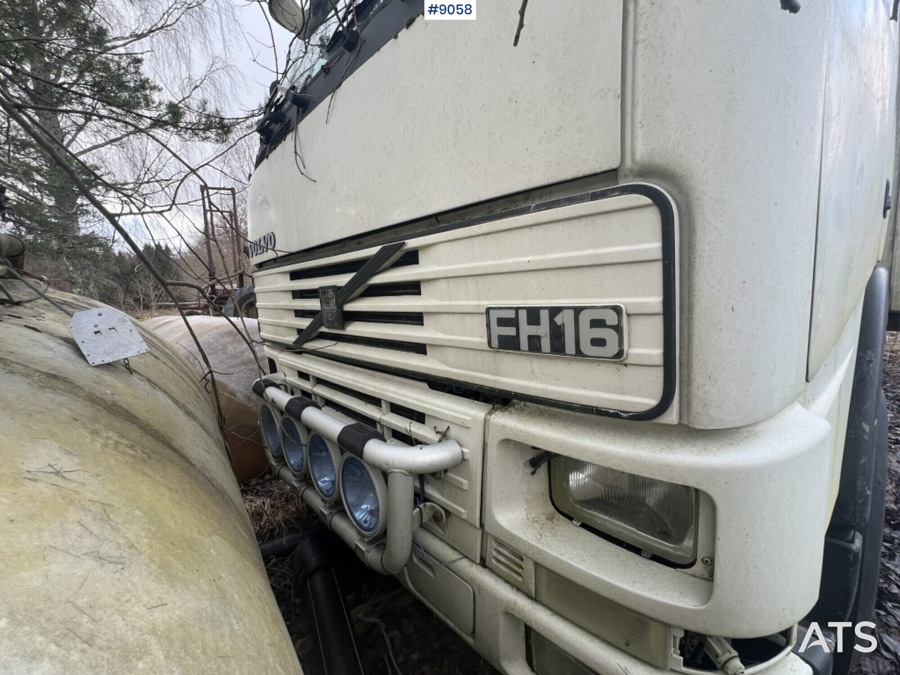 Cab chassis truck Volvo FH16 470 6X4 Laxo - REPOBJEKT: picture 17