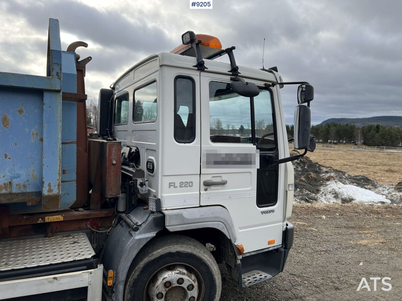 Volvo FL 6 4X2 Truncated hooklift with flatbed - Hook lift truck: picture 5 Volvo FL 6 4X2 Truncated hooklift with flatbed - Hook lift truck: picture 5