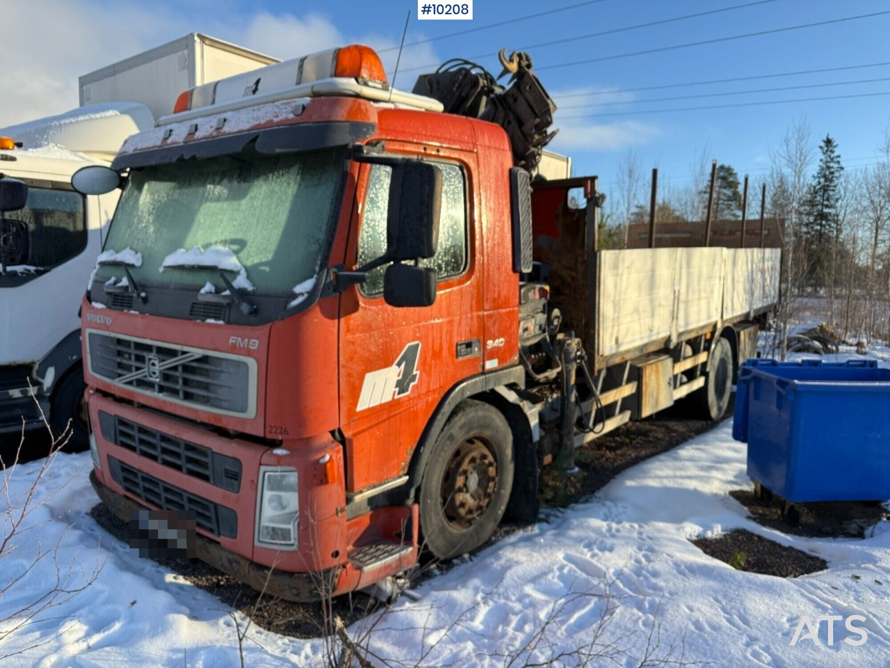 Volvo FM9 4X2 Flatbed truck with tail lift - Dropside/ Flatbed truck, Crane truck: picture 4 Volvo FM9 4X2 Flatbed truck with tail lift - Dropside/ Flatbed truck, Crane truck: picture 4
