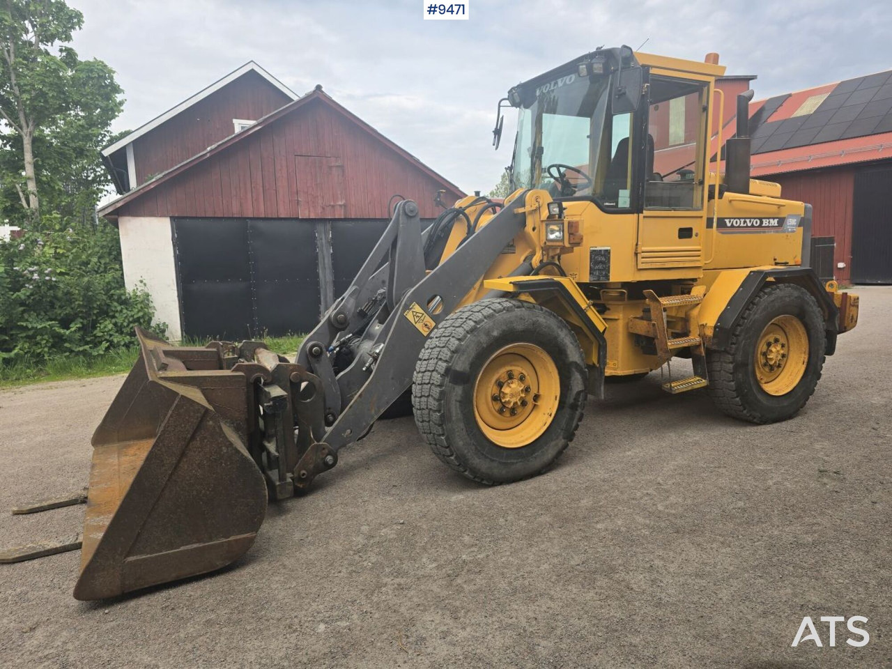 Volvo L50B with bucket and forks (SEE VIDEO) - Wheel loader: picture 1 Volvo L50B with bucket and forks (SEE VIDEO) - Wheel loader: picture 1