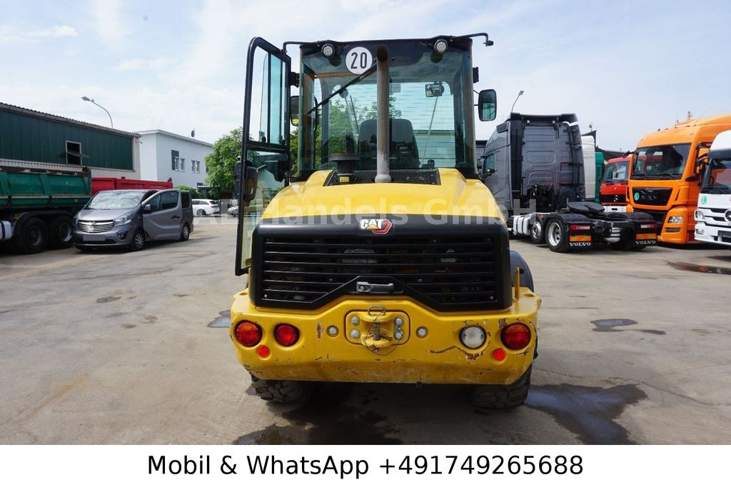 CAT 908 M *Schaufel/Gabel/Schnellwechsler - Wheel loader: picture 5 CAT 908 M *Schaufel/Gabel/Schnellwechsler - Wheel loader: picture 5