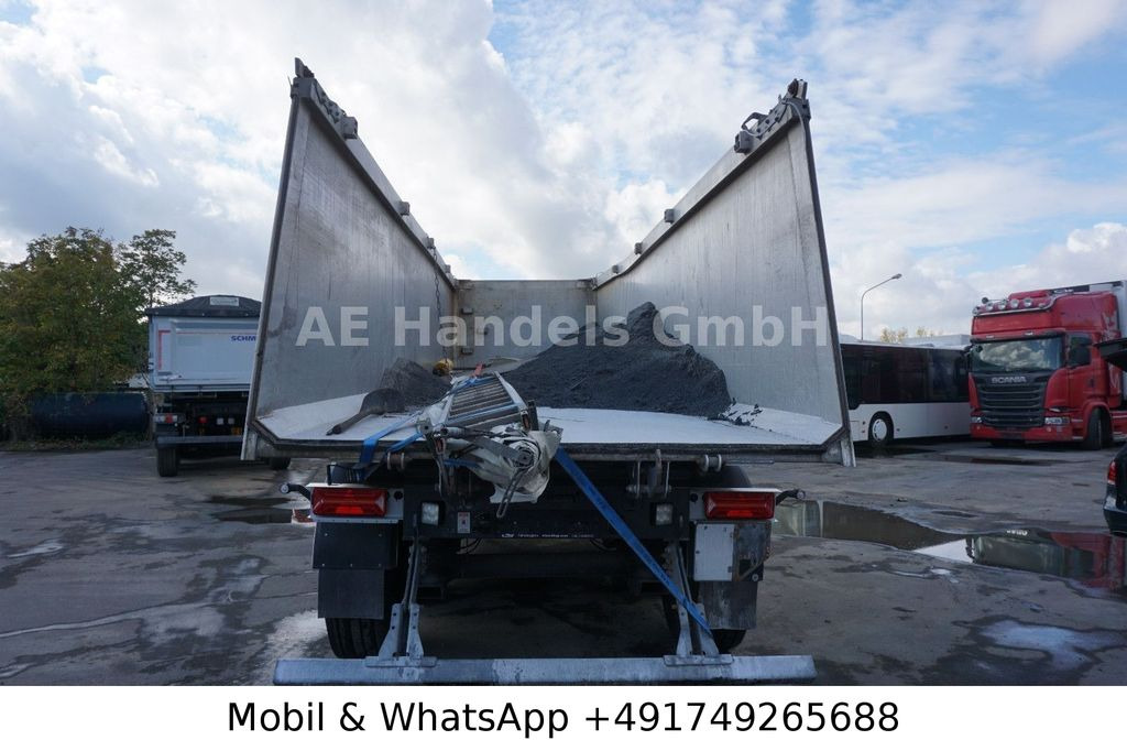 Fliegl DHKA 390 Alu *40m³/1.Liftachse/Alcoa/Podest - Tipper semi-trailer: picture 4 Fliegl DHKA 390 Alu *40m³/1.Liftachse/Alcoa/Podest - Tipper semi-trailer: picture 4