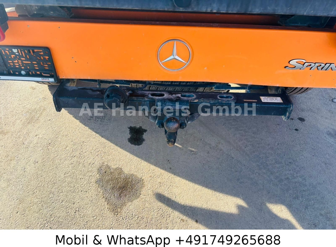 Mercedes-Benz Sprinter II Pritsche 210 CDI 6 Sitzer *AHK/Radio - Open body delivery van, Combi van: picture 5 Mercedes-Benz Sprinter II Pritsche 210 CDI 6 Sitzer *AHK/Radio - Open body delivery van, Combi van: picture 5