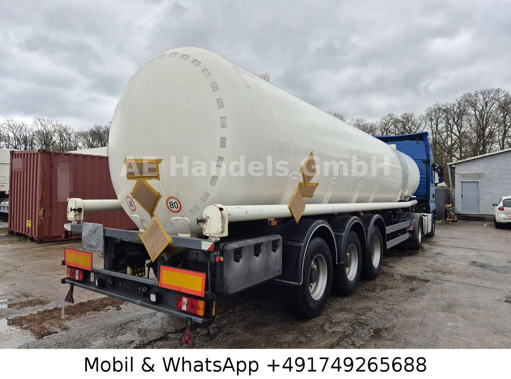 Willig *ADR/40.000Liter/Kerosin/Diesel/Benzin Willig *ADR/40.000Liter/Kerosin/Diesel/Benzin - Tanker semi-trailer: picture 3 Willig *ADR/40.000Liter/Kerosin/Diesel/Benzin Willig *ADR/40.000Liter/Kerosin/Diesel/Benzin - Tanker semi-trailer: picture 3