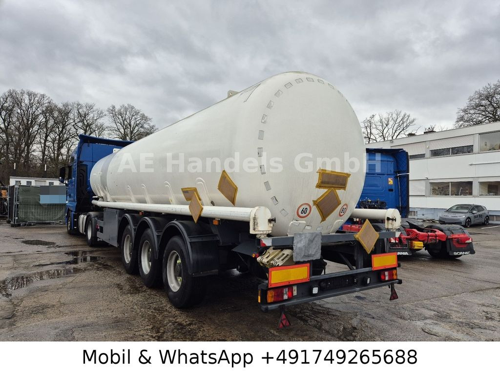 Willig *ADR/40.000Liter/Kerosin/Diesel/Benzin Willig *ADR/40.000Liter/Kerosin/Diesel/Benzin - Tanker semi-trailer: picture 5 Willig *ADR/40.000Liter/Kerosin/Diesel/Benzin Willig *ADR/40.000Liter/Kerosin/Diesel/Benzin - Tanker semi-trailer: picture 5