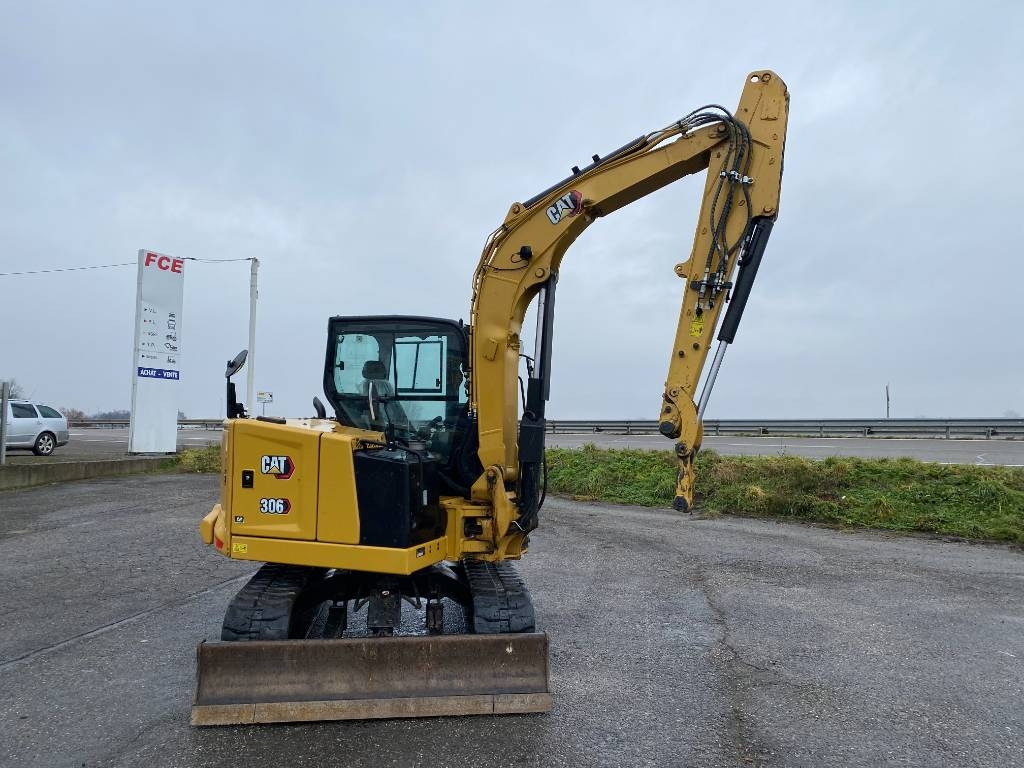 CAT 306CR/C2.4 1er Main endommagée - Mini excavator: picture 5 CAT 306CR/C2.4 1er Main endommagée - Mini excavator: picture 5