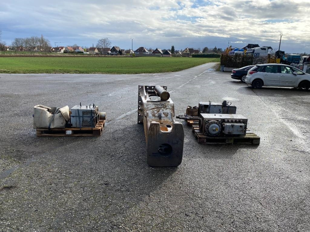 Daemo B 650 a réparer - Hydraulic hammer for Construction machinery: picture 5 Daemo B 650 a réparer - Hydraulic hammer for Construction machinery: picture 5