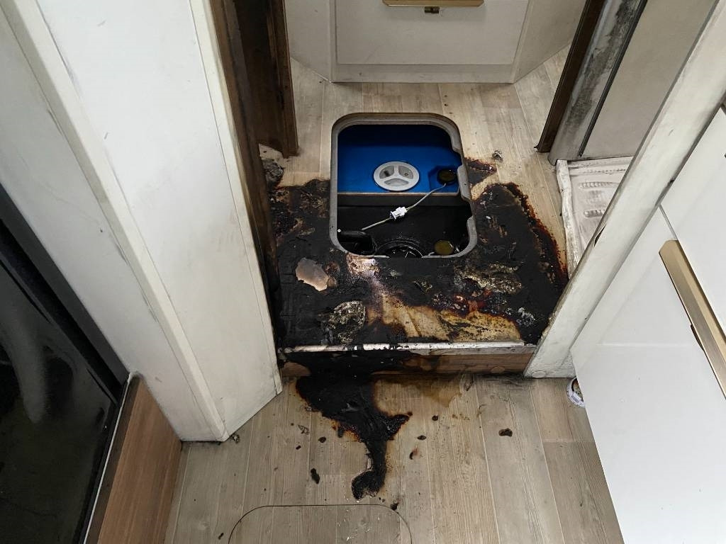 Integrated motorhome Fiat DUCATO MAXI 160 Multijet 2,2D/PILOTE G741endommagé: picture 11