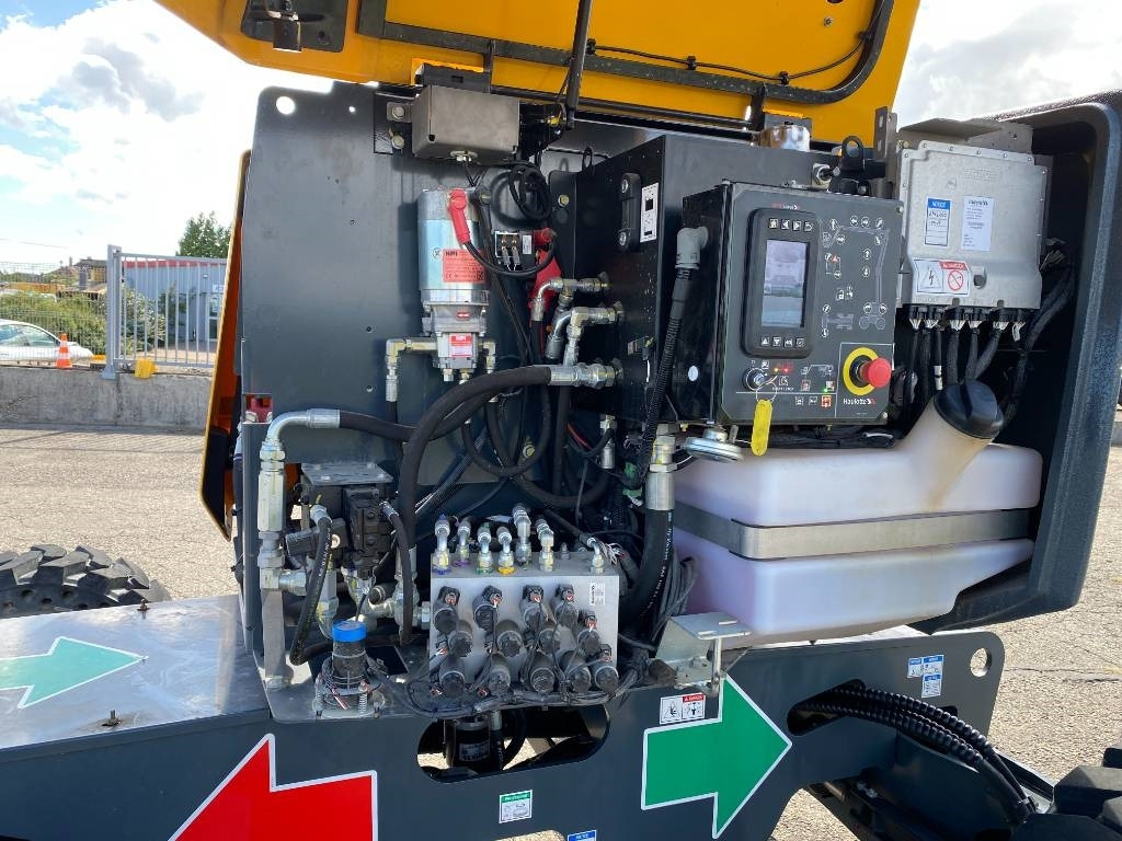 Articulated boom Haulotte HA16 RT/PRO-Certificat CE endommagée: picture 19