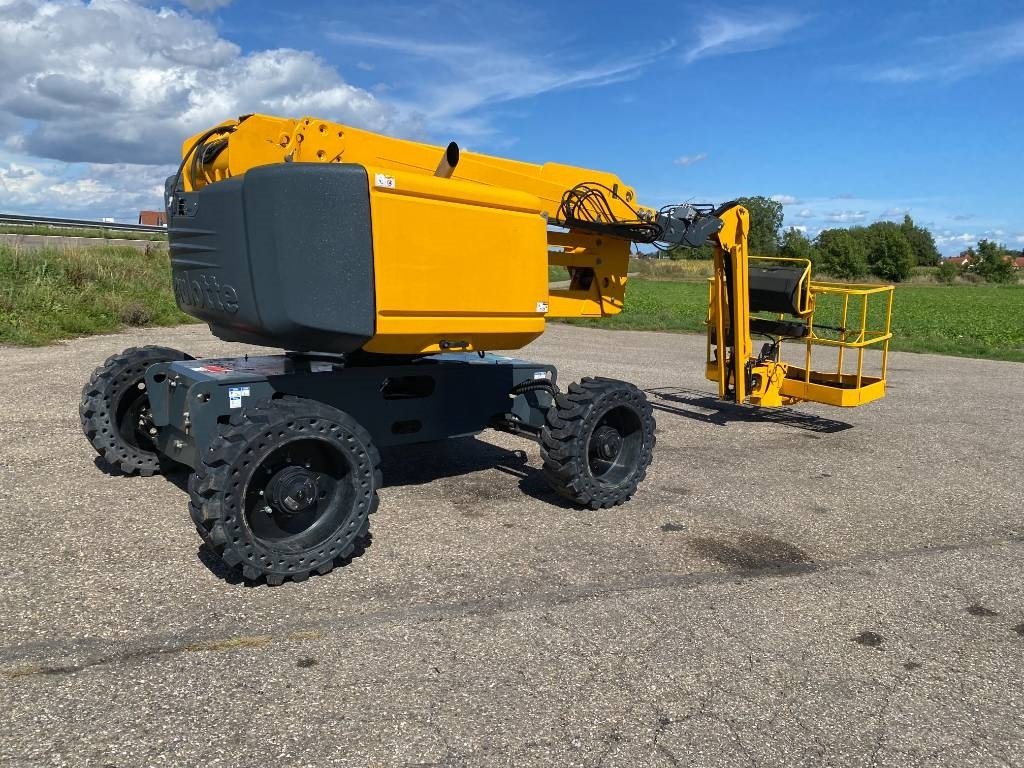 Articulated boom Haulotte HA16 RT/PRO-Certificat CE endommagée: picture 7