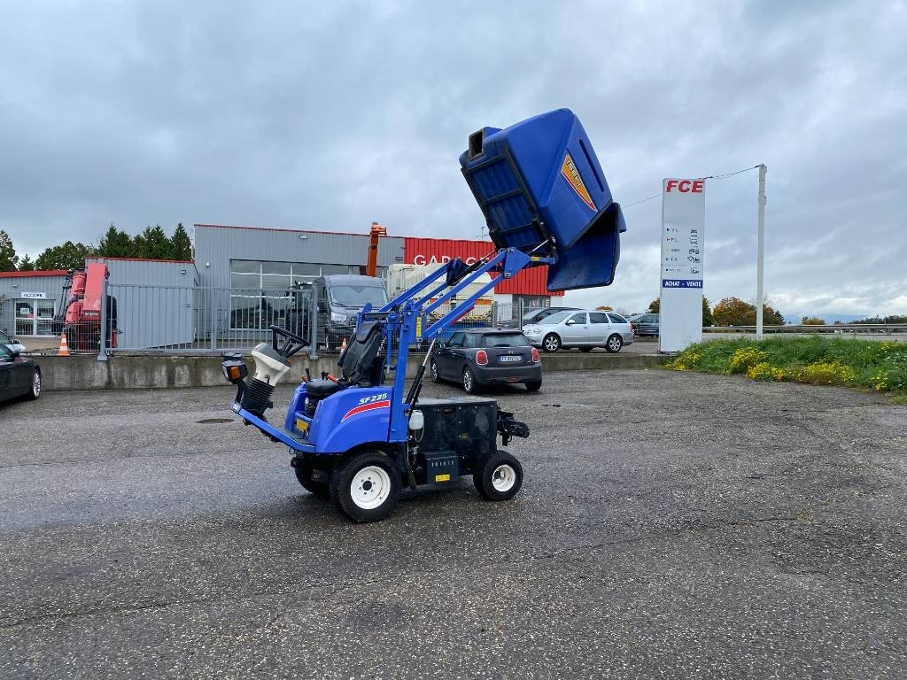 Iseki SF 235F 1er Main endommagée - Mower: picture 3 Iseki SF 235F 1er Main endommagée - Mower: picture 3