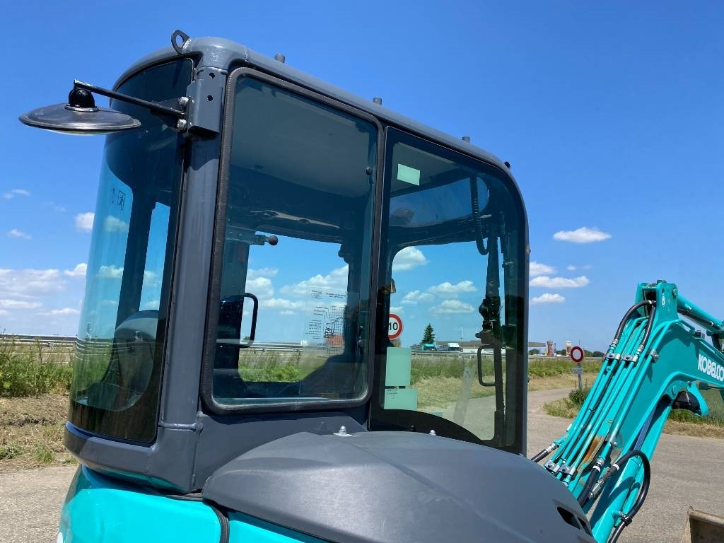 Mini excavator Kobelco SK28SR-6E 1er Main Origine Française endommagée: picture 40