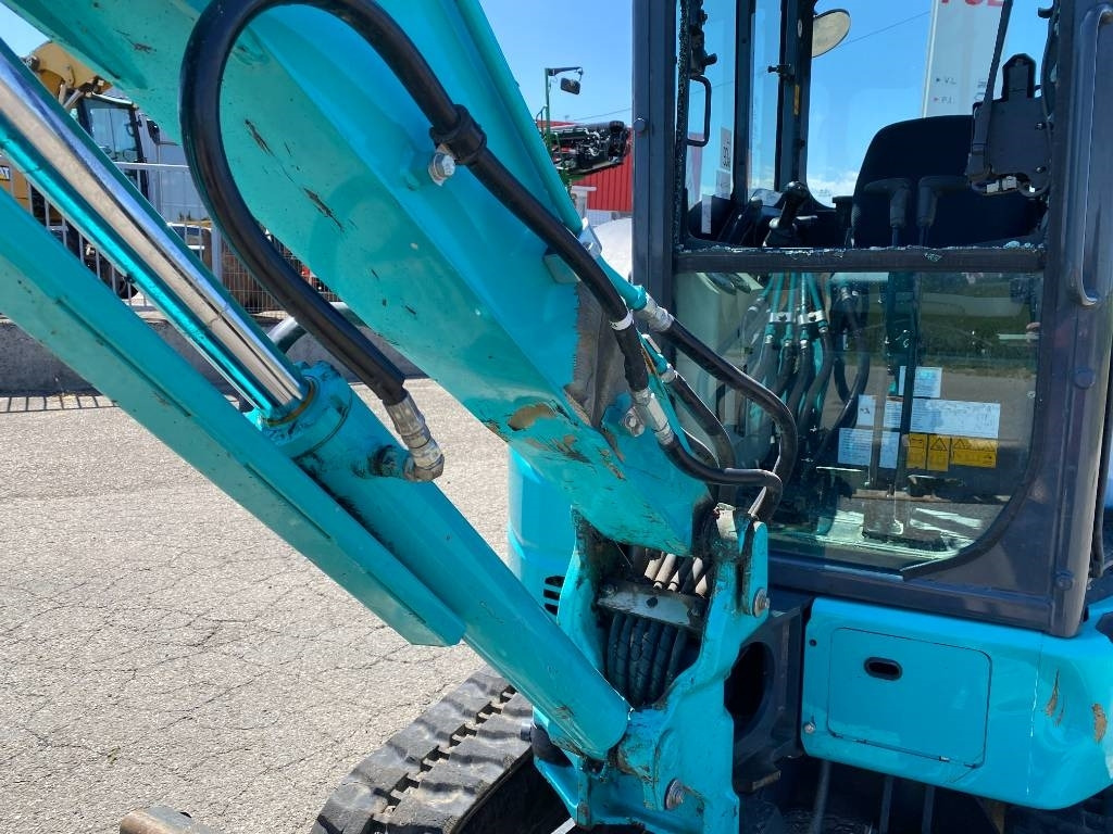 Mini excavator Kobelco SK28SR-6E 1er Main Origine Française endommagée: picture 20