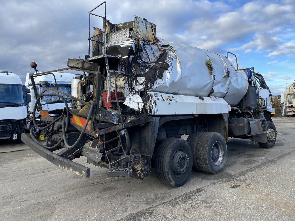 Mercedes-Benz ACTROS Mp2 2536/6x2 BVM -ACMAR CRAON Z12341 - Tanker truck: picture 4 Mercedes-Benz ACTROS Mp2 2536/6x2 BVM -ACMAR CRAON Z12341 - Tanker truck: picture 4