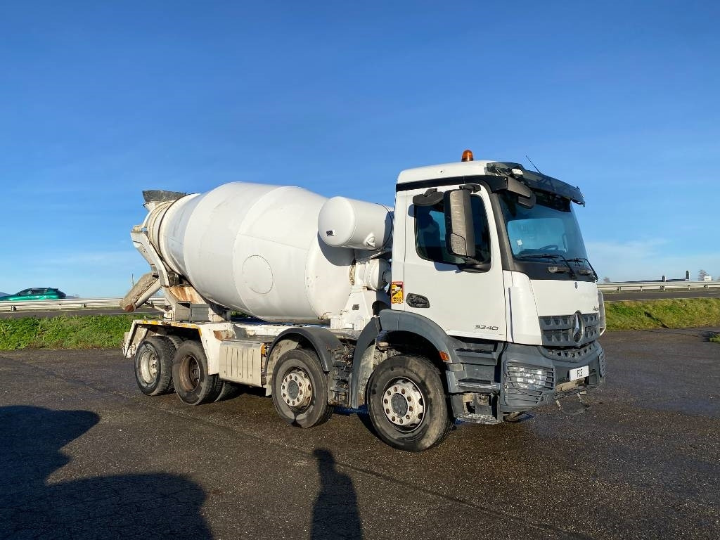 Mercedes-Benz AROCS 3240/EUROMIXBETON 9M3 endommagé - Concrete mixer truck: picture 3 Mercedes-Benz AROCS 3240/EUROMIXBETON 9M3 endommagé - Concrete mixer truck: picture 3