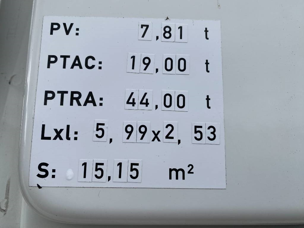 Tractor unit Renault T 480 / AFHYMAT Origine Française endommagé: picture 40