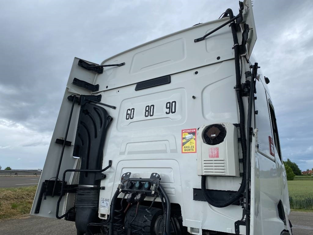 Tractor unit Renault T 480 / AFHYMAT Origine Française endommagé: picture 38