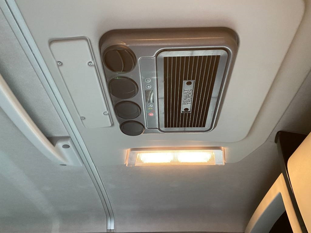 Tractor unit Renault T 480 / AFHYMAT Origine Française endommagé: picture 48