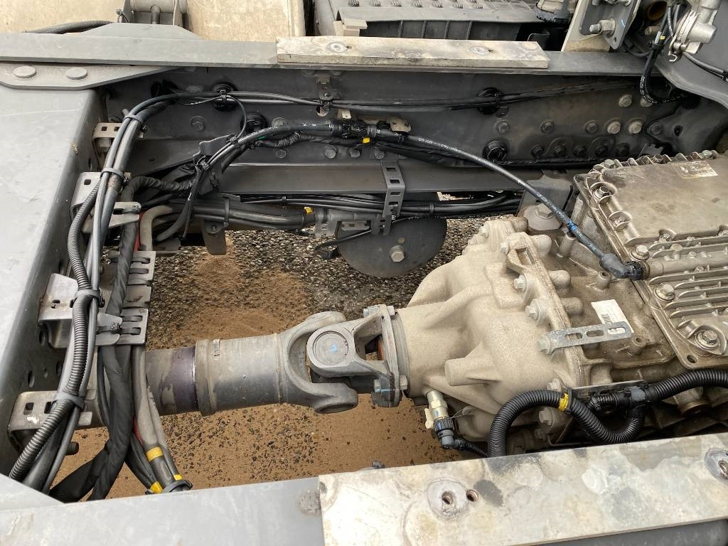 Tractor unit Renault T480 Dti13 / Carte Grise Françaises endommagé: picture 32 Tractor unit Renault T480 Dti13 / Carte Grise Françaises endommagé: picture 32