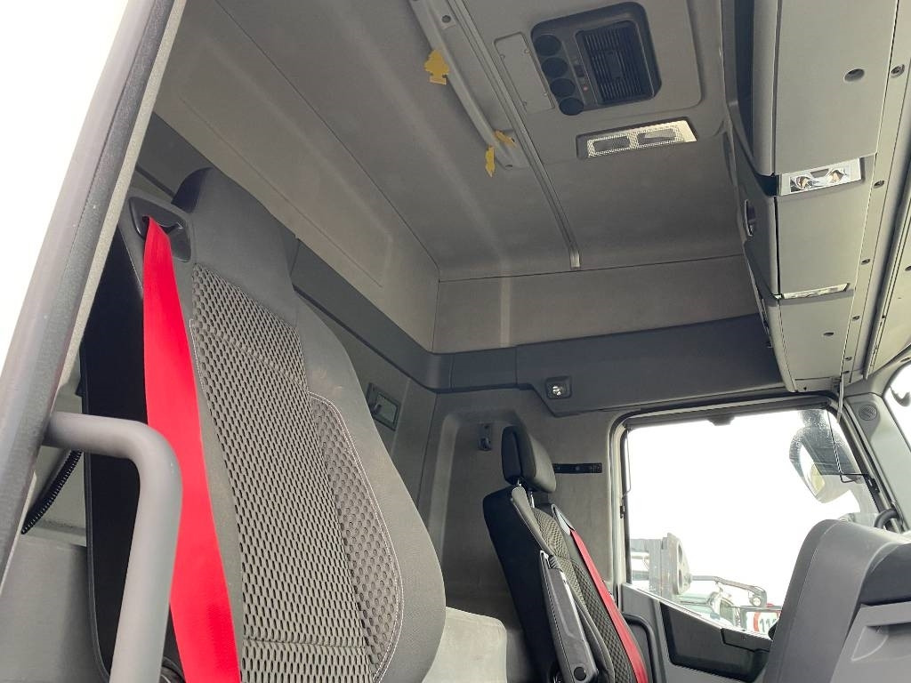 Tractor unit Renault T480 Dti13 / Carte Grise Françaises endommagé: picture 37 Tractor unit Renault T480 Dti13 / Carte Grise Françaises endommagé: picture 37