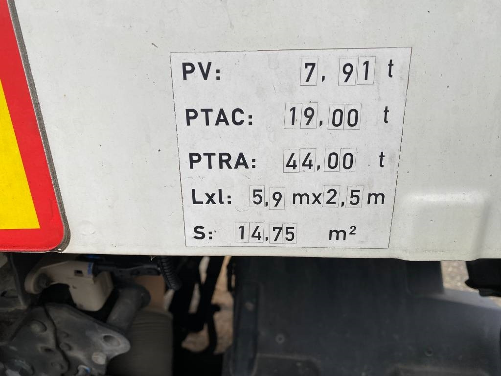 Tractor unit Renault T480 Dti13 / Carte Grise Françaises endommagé: picture 31 Tractor unit Renault T480 Dti13 / Carte Grise Françaises endommagé: picture 31