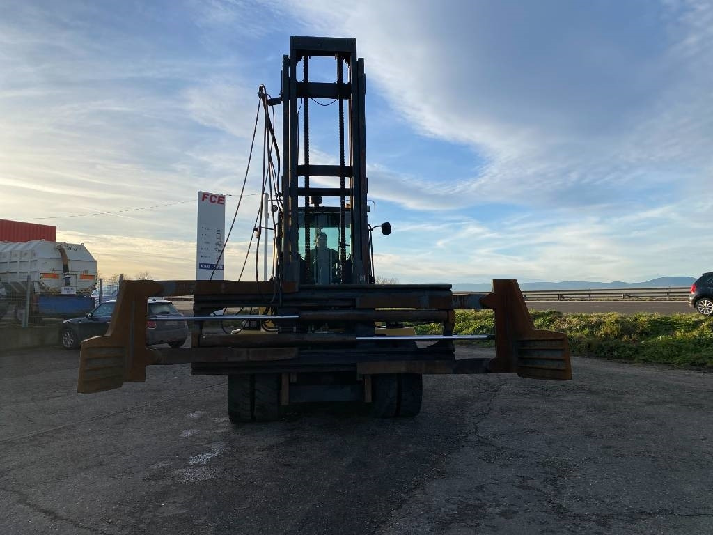 Yale GDP120DC-P4855 / DURWEN PBK a réparer - Diesel forklift: picture 4 Yale GDP120DC-P4855 / DURWEN PBK a réparer - Diesel forklift: picture 4