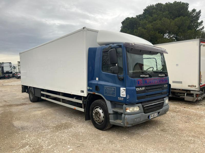DAF CF 65.220 - Box truck: picture 3 DAF CF 65.220 - Box truck: picture 3