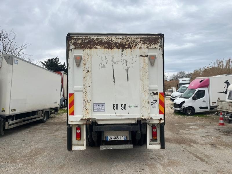 DAF CF 65.220 - Box truck: picture 5 DAF CF 65.220 - Box truck: picture 5