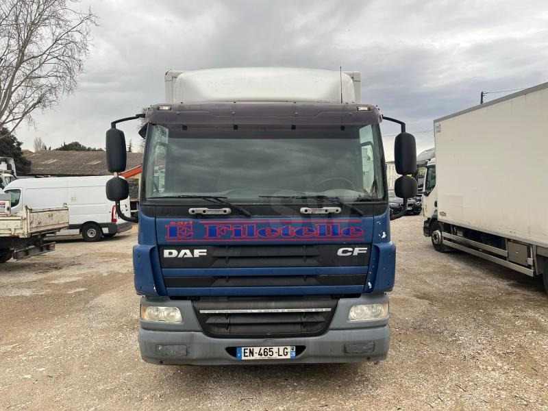 DAF CF 65.220 - Box truck: picture 2 DAF CF 65.220 - Box truck: picture 2