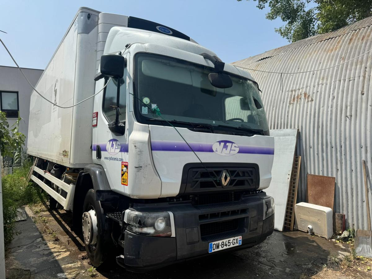 Renault D 19 - Refrigerator truck: picture 1 Renault D 19 - Refrigerator truck: picture 1