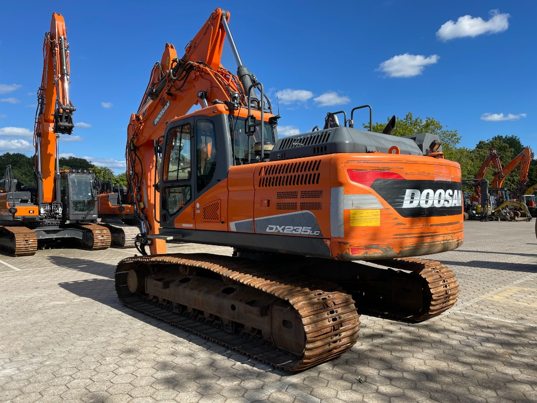 Doosan DX235LC-5 - Crawler excavator: picture 3 Doosan DX235LC-5 - Crawler excavator: picture 3