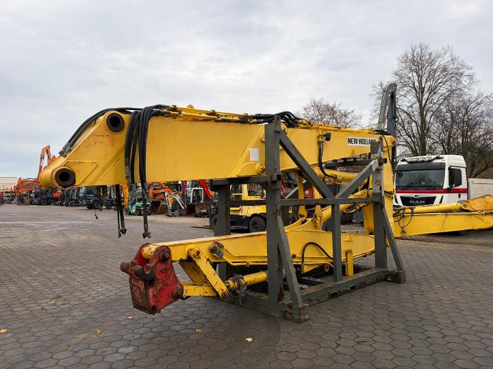 New Holland E385 - Crawler excavator: picture 3 New Holland E385 - Crawler excavator: picture 3