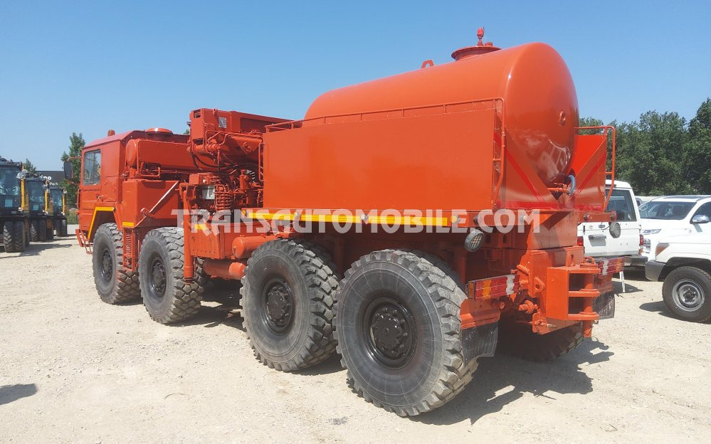 Man KAT 1 8x8 12.7L TURBO DIESEL GRUE 7 tonnes ATLAS KM4300 M5 + CITERNE CARBURANT mobile 3.500 litres - EXPORT OUT EU - Tanker truck, Crane truck: picture 2 Man KAT 1 8x8 12.7L TURBO DIESEL GRUE 7 tonnes ATLAS KM4300 M5 + CITERNE CARBURANT mobile 3.500 litres - EXPORT OUT EU - Tanker truck, Crane truck: picture 2
